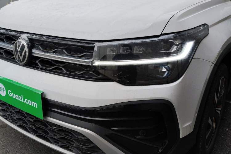 Used Volkswagen Tharu 2024 300TSI Two-Wheel-Drive Moon Luxury Edition