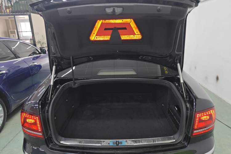 Used Volkswagen Phaeton 2014 3.0L Business Model
