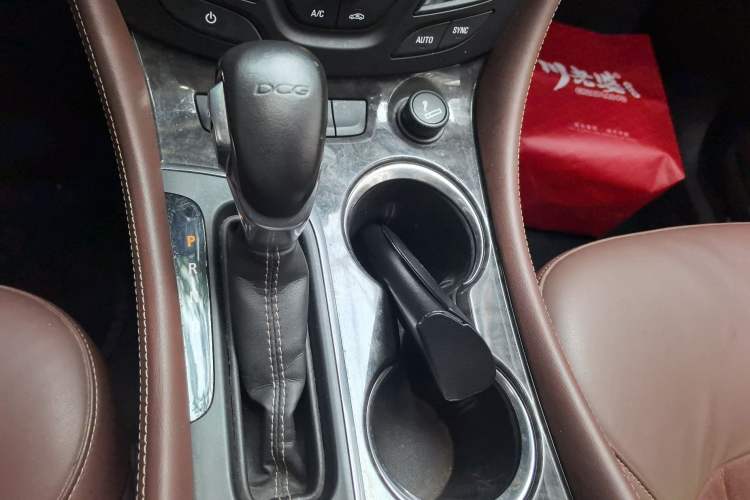 Used Buick Envision 2016 20T Two-Wheel-Drive Elite Model
