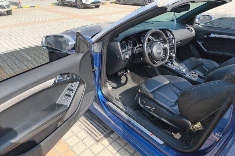 Used Audi RS 5 2013 RS 5 Cabriolet