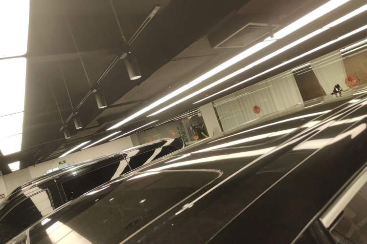 Used Denza D9 2024 DM-i 1050 Luxury Model
