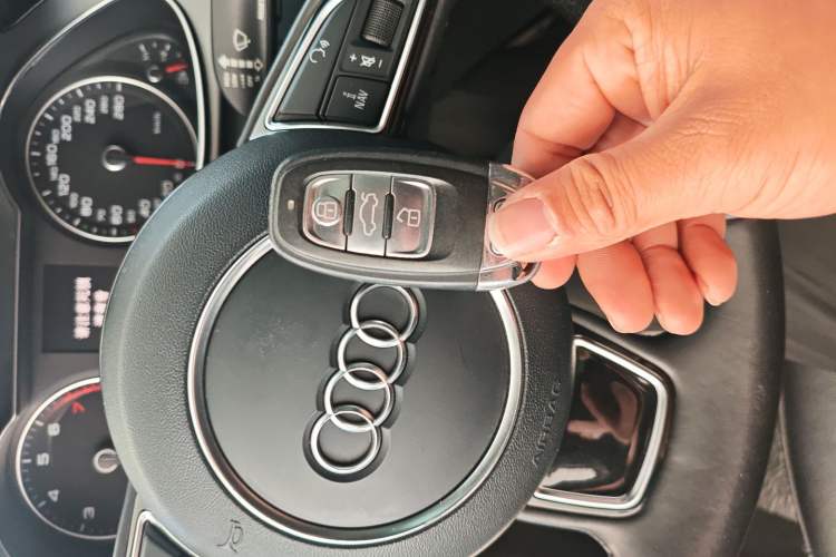 Used Audi A4L 2013 35 TFSI Automatic Comfort Model
