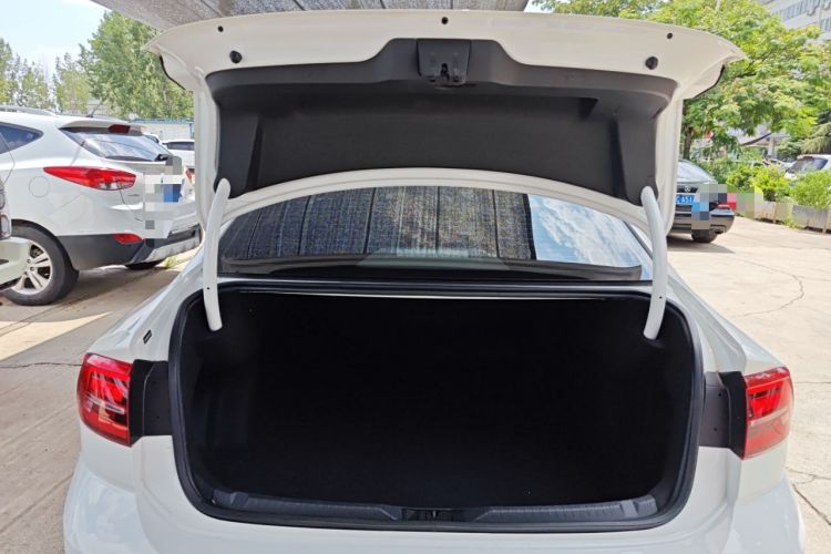 Used Volkswagen Lamando 2021 230TSI DSG Fashion Edition
