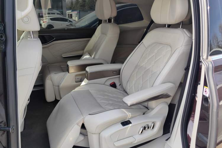 Used Volkswagen Viloran 2022 380TSI Prestige Edition
