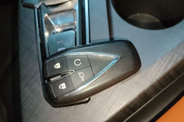 Used Changan UNI-V 2022 1.5T Prestige Version
