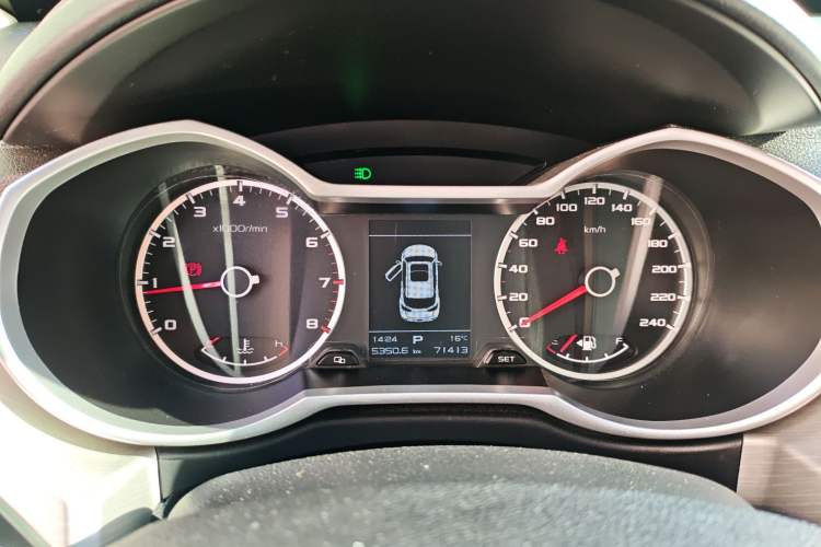 Used Geely Auto Emgrand X7 Sport 2018 1.8TD Automatic Two-Wheel Drive Zhiya Model