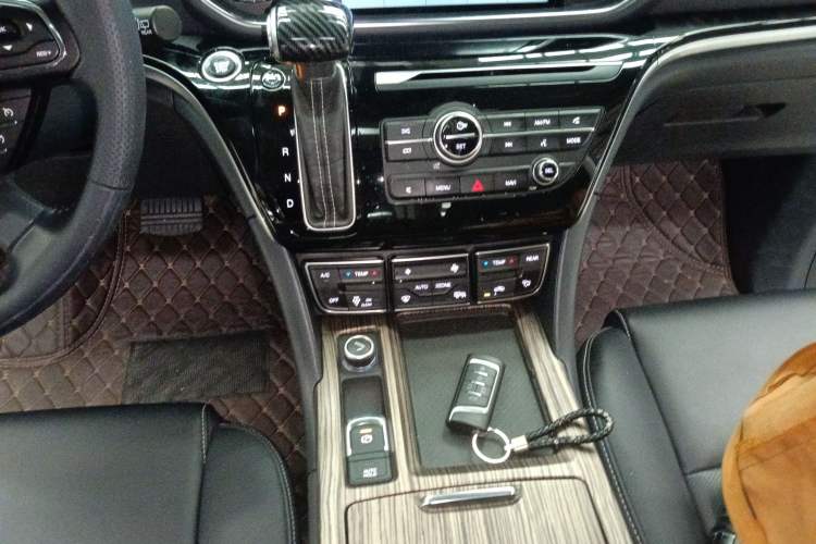 Used GAC Trumpchi M8 2020 Master Edition 390T Deluxe Version
