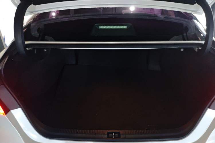 Used Toyota Camry 2018 2.0G Luxury Edition