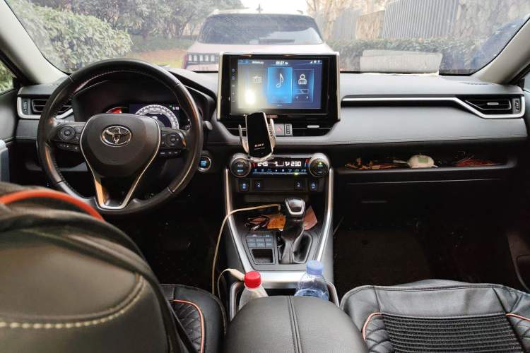 Used Toyota RAV4 2020 2.0L CVT 4x4 Style PLUS Edition
