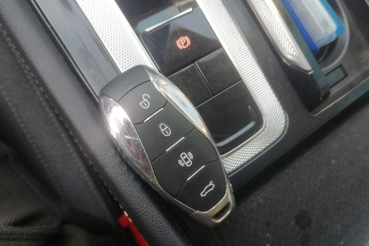 Used Hongqi H5 2024 1.5T DCT Smart Connect Flagship Edition