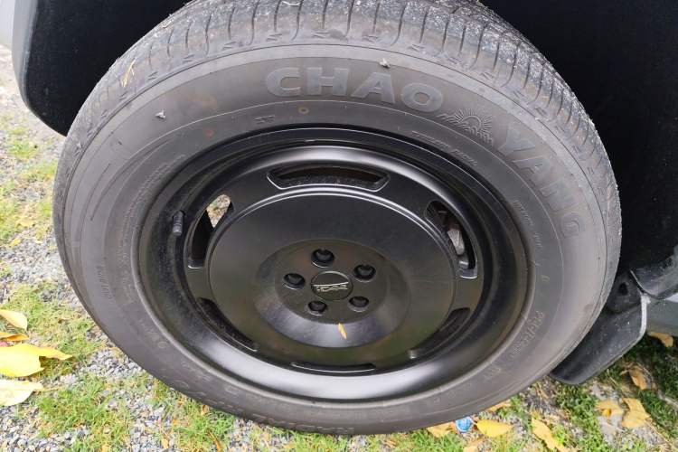 Used iCAR V23 2025 401 Two-Wheel Drive Intelligent Driving Version
