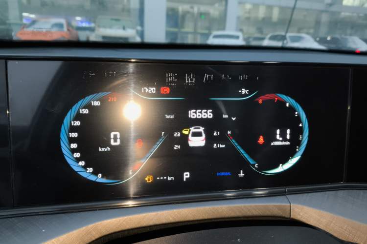 Used Changan Eado 2023 Changan Edition PLUS Blue Whale NE 1.4T GDI DCT Prestige Version
