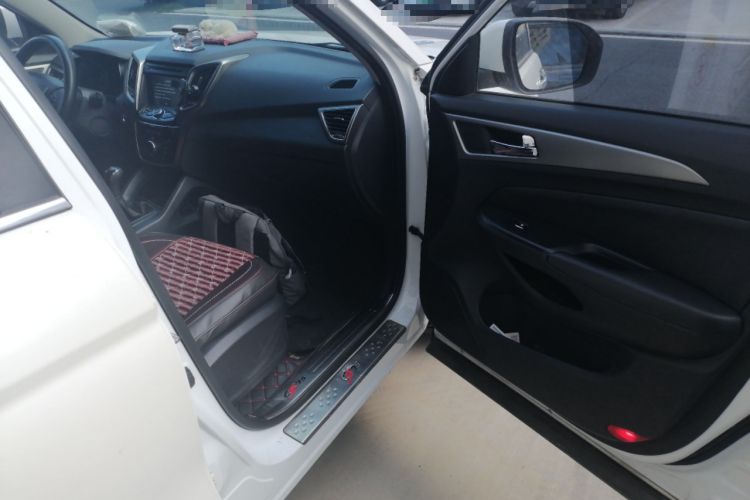 Used Changan CS75 2016 1.5T Manual FENGSHANG Model