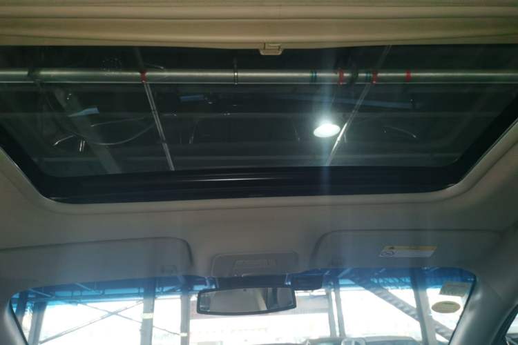 Used Buick GL8 2018 28T Luxury Model China VI Standard