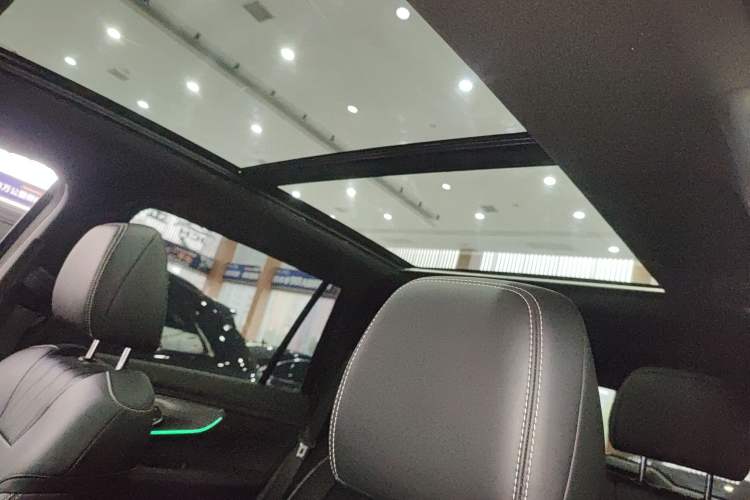 Used GAC Trumpchi GS8 2025 Linghang Series 2.0 TGDI Two-Wheel-Drive Luxury Edition 5 Seats
