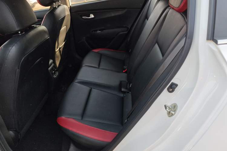 Used Kia KX Cross 2018 1.6L Automatic Dynamic Sunroof Version
