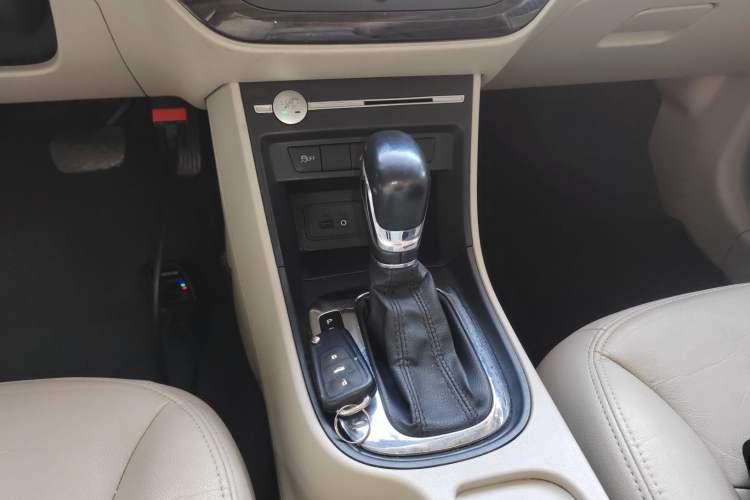 Used Roewe 360 2017 1.5L Automatic Luxury Edition