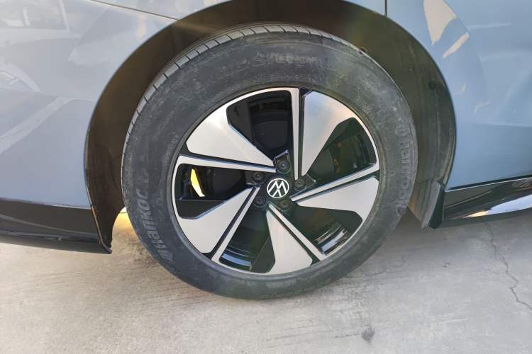 Used Volkswagen ID.7 VIZZION 2024 AIR model
