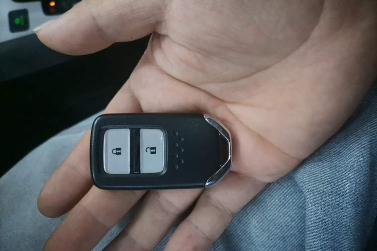 Used Honda LIFE 2021 1.5L CVT CRO-SS Fun Edition
