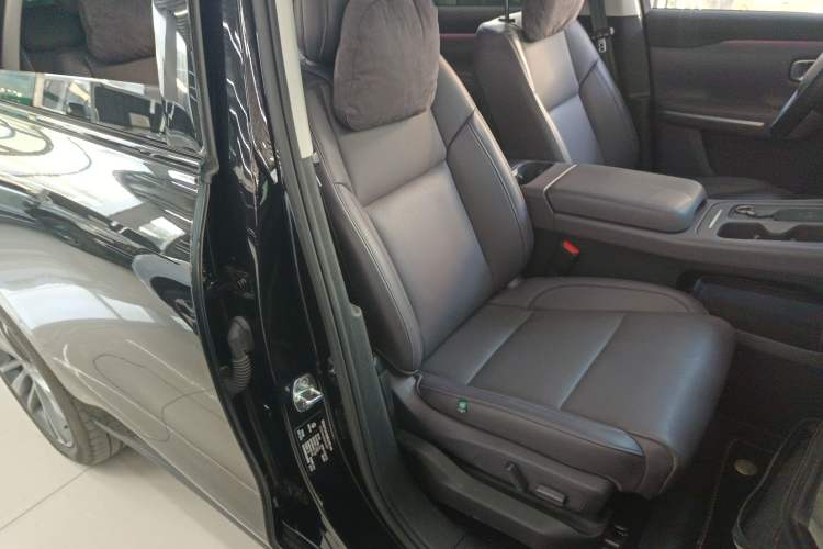 Used Leapmotor C16 2024 Range-Extended 200 Luxury Edition