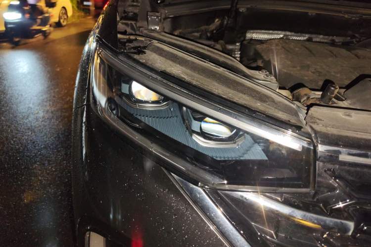 Used Volkswagen Tayron 2023 330TSI Two-Wheel-Drive R-Line High-Energy Version
