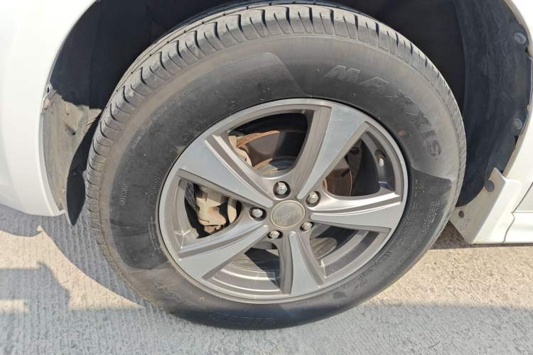 Used Haval H6 2016 Upgraded Model 1.5T Manual Two-Wheel Drive Elite Version
