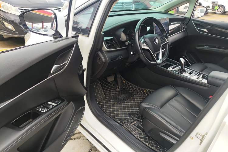 Used BYD Song MAX 2019 1.5T Automatic Smart Connect Ruiyi Sunroof Model 7 Seats China VI Standard
