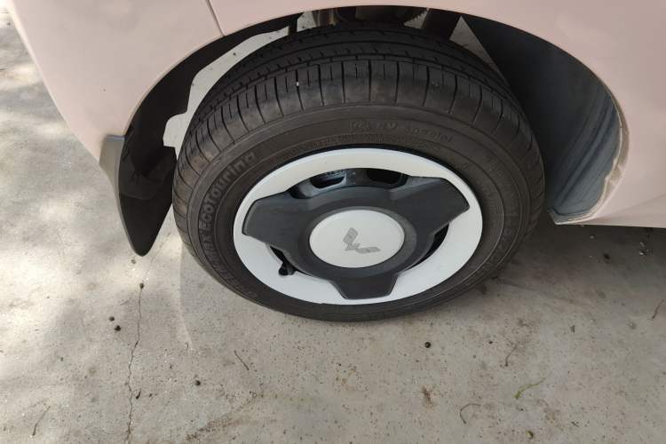 Used Wuling Hongguang MINIEV 2021 Macaron Premium Model – Lithium Iron Phosphate
