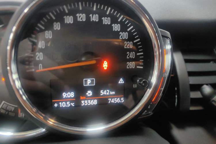 Used  MINI 2018 1.5T COOPER Classic Edition
