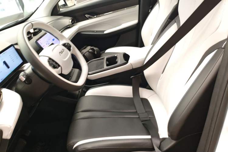 Used Dongfeng Aeolus L7 New Energy 2024 518 Pro