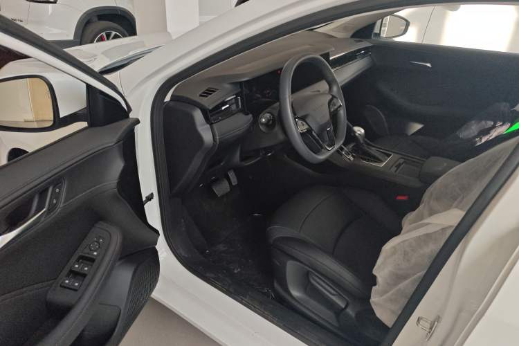 Used Roewe i5 2026 Model 1.5L CVT Luxury Version