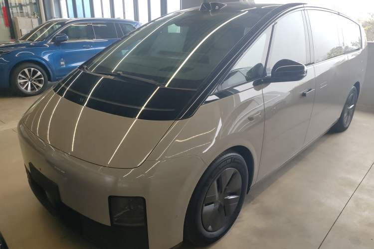 Used Li Auto MEGA 2024 Ultra Model