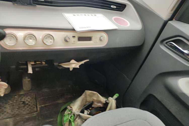 Used Wuling Hongguang MINIEV 2021 Macaron Premium Model – Lithium Iron Phosphate