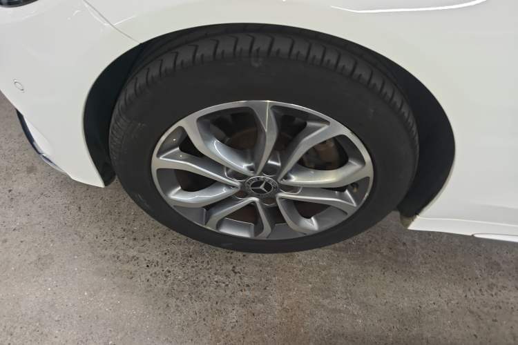 Used Mercedes-Benz C-Class 2017 Restyled C 180 L Fashion Edition Sport Version
