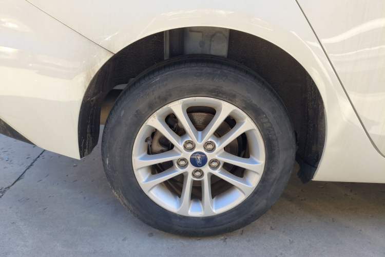 Used Ford Escort 2019 Revised 1.5L Automatic ZhiXiang Version China VI Standard
