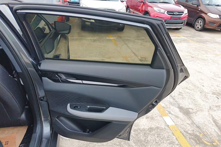 Used Changan UNI-V 2022 1.5T Prestige Version
