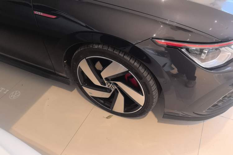 Used Volkswagen Golf GTI 2021 Facelift 380TSI DSG GTI
