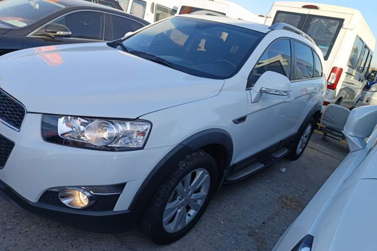 Used Chevrolet Captiva 2014 2.4L 4x4 Flagship Edition 7 Seats