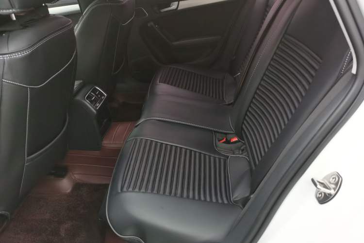 Used Audi A4L 2016 35 TFSI Collector's Edition Automatic Standard Model
