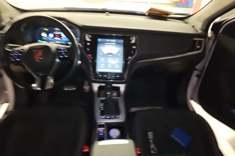 Used Roewe RX5 New Energy 2017 eRX5 50T Hybrid Connected Prestige Flagship Edition
