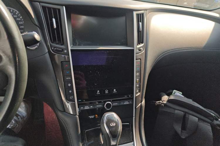 Used Infiniti Q50L 2018 2.0T Comfort Edition China V Standard
