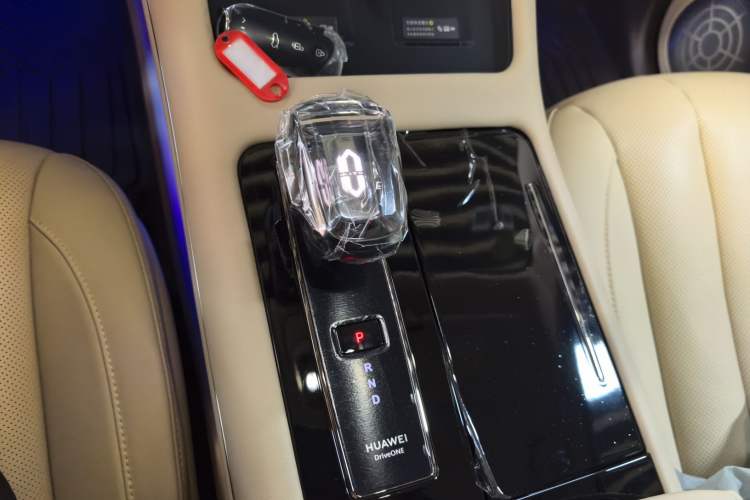 Used Hima AITO M7 2024 1.5T Intelligent Driving Rear-Drive Pro Version 5 Seats
