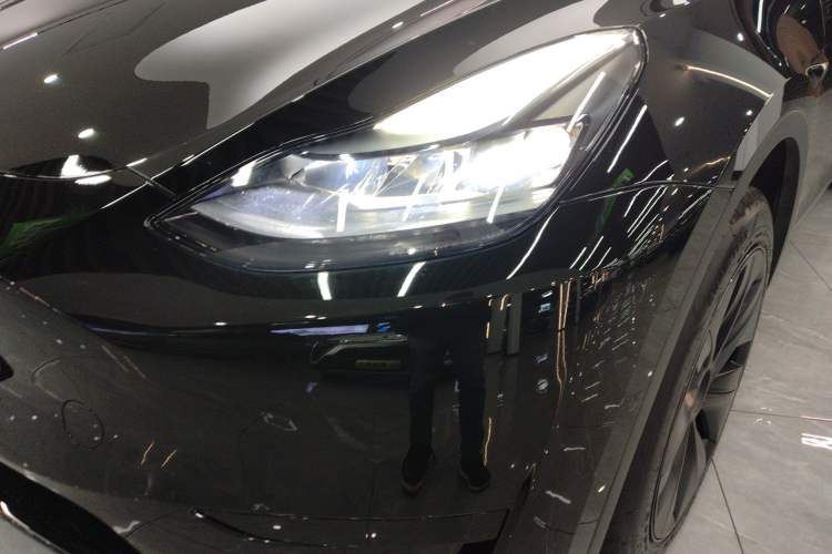 Used Tesla Model Y 2023 Rear-Wheel-Drive Version
