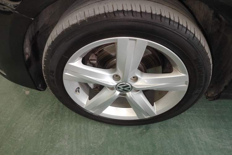 Used Volkswagen Magotan 2015 1.8TSI Prestige Model
