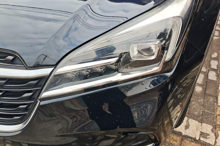 Used Buick Envision 2021 532T Two-Wheel-Drive Elite Version
