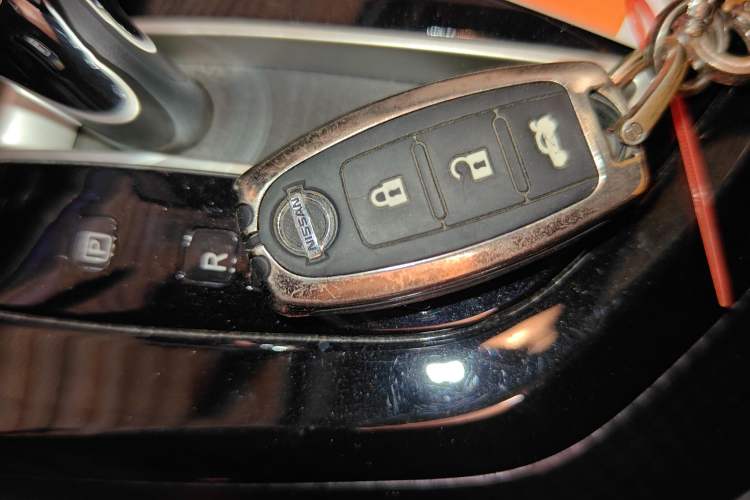 Used Nissan Lannia 2021 1.6L CVT Smart Connect Smart Cool Edition
