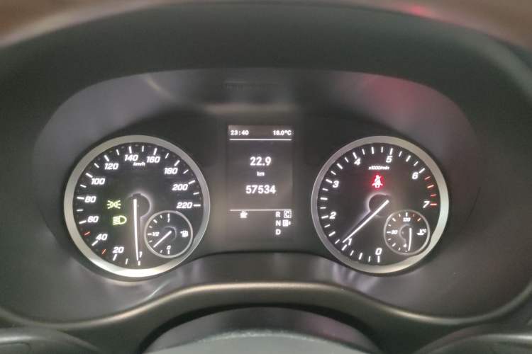 Used Mercedes-Benz Vito 2021 2.0T Elite Version 7 Seats