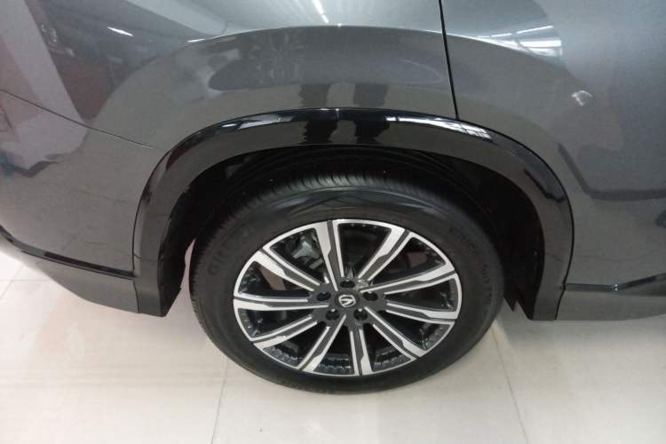 Used Changan CS75 PLUS 2024 3rd Generation Champion Edition 1.5T Intelligent Drive Dynamic Model
