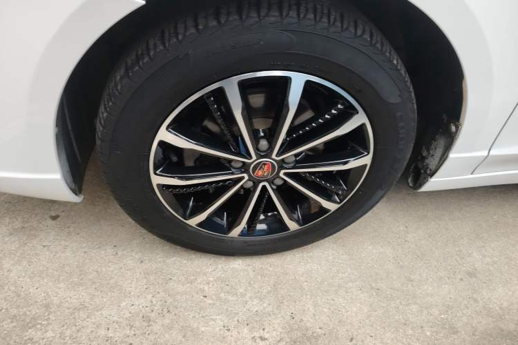 Used Roewe i5 2020 1.5L Automatic 4G Connect Luxury Flagship Edition
