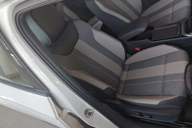 Used Volkswagen ID.4 CROZZ 2025 Pure Edition
